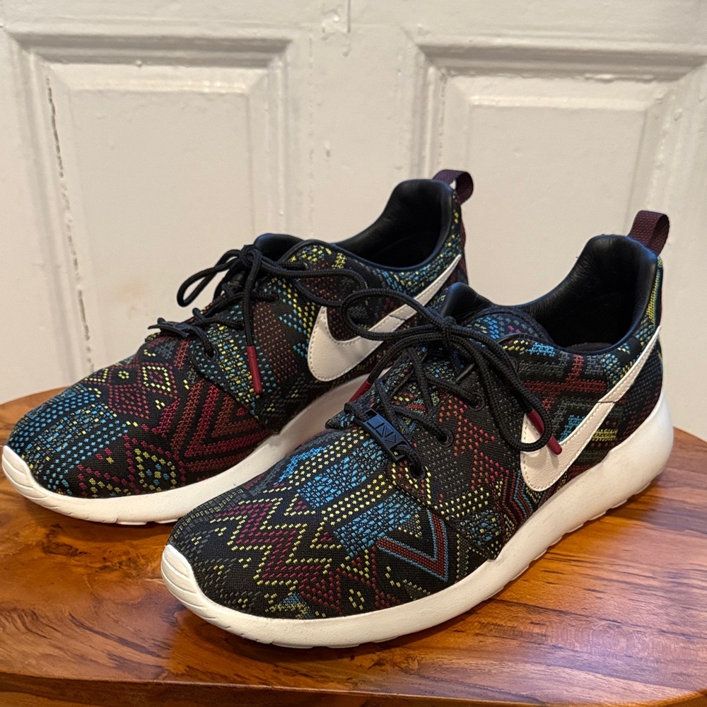 NEW Nike Roshe One BHM Black History Month Jacquard Sneakers - Women’s 9 / 40.5